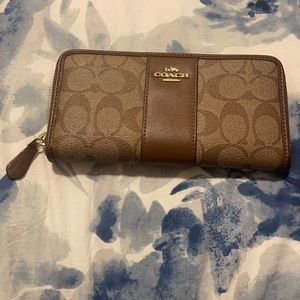 Coach wallet